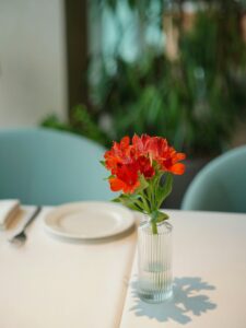 bud vase