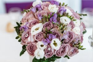 roses and lisianthus
